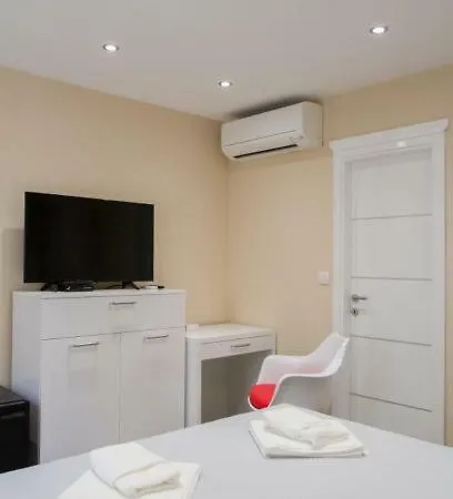 Guest house Elegant 3*