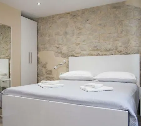Elegant Guest house 3*