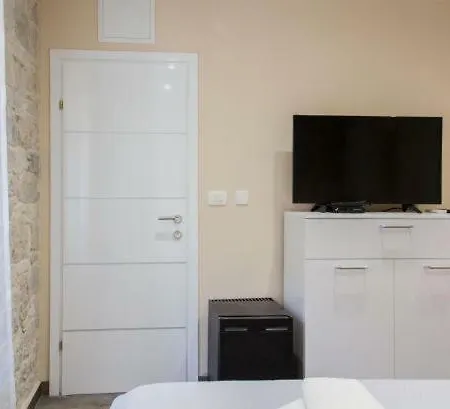 Guest house Elegant Split